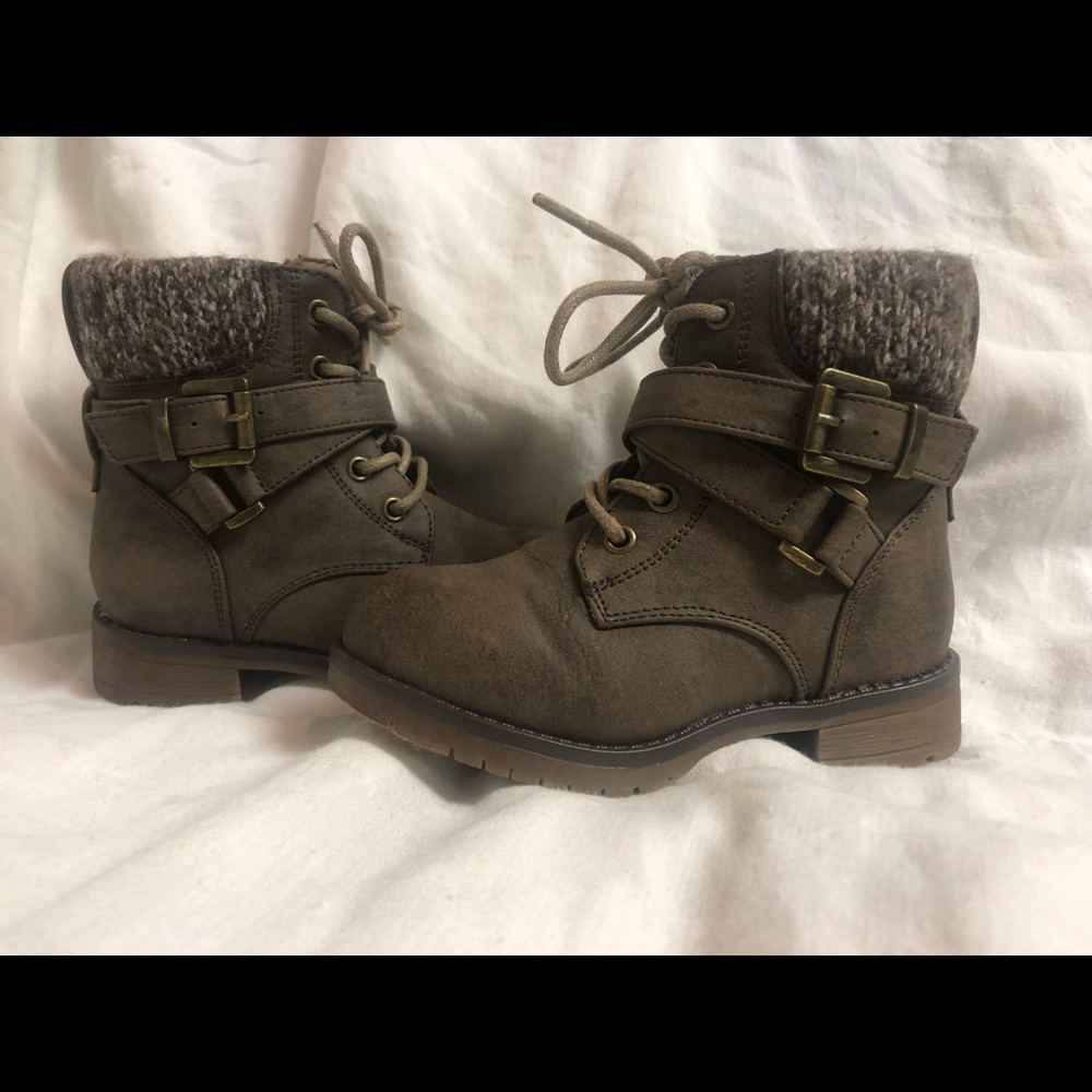 Toddler Girls size 7 ID Required boots